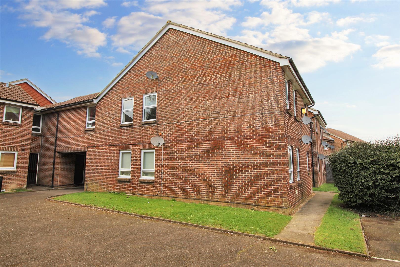 Wyre Court, Tilehurst, Reading